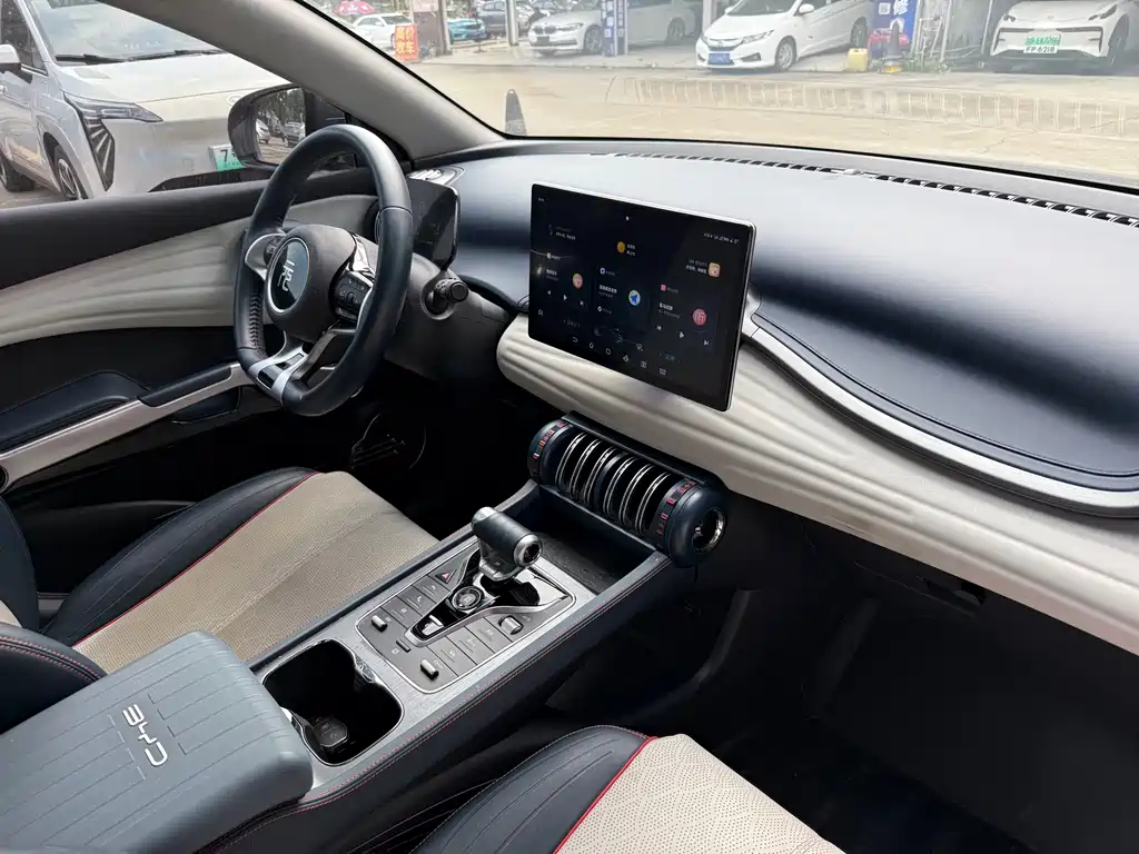 BYD Yuan Plus — миниатюра 9