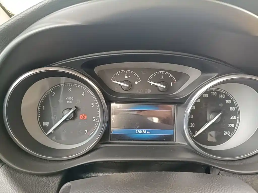 Buick Envision Plus — миниатюра 12