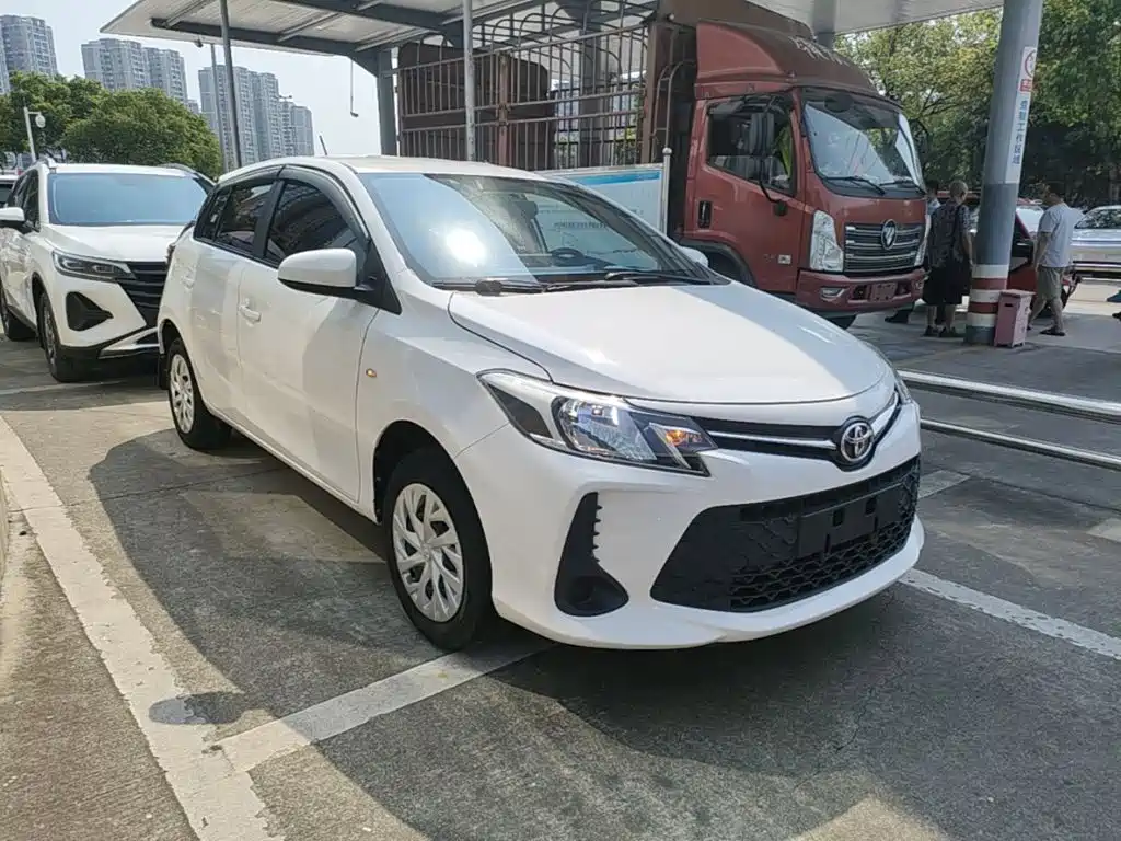 Toyota Vios FS — миниатюра 4