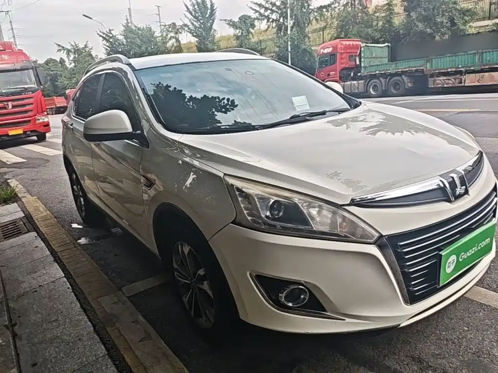 Luxgen U6 — миниатюра 4