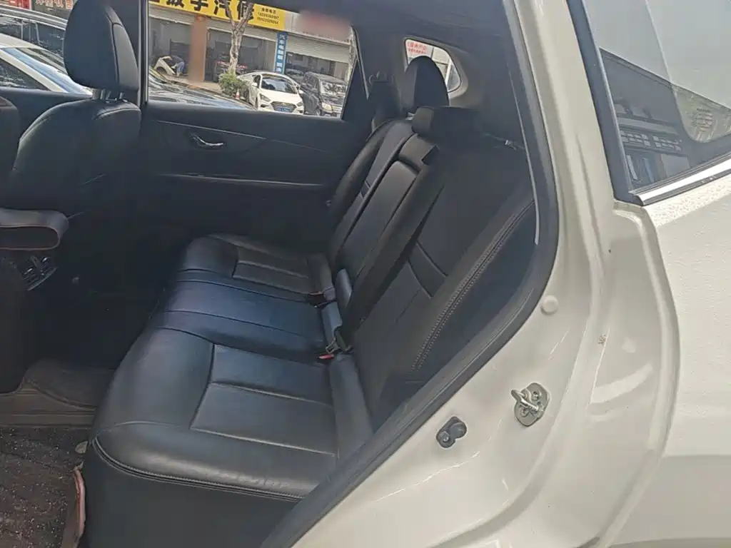 Nissan X-Trail — миниатюра 17