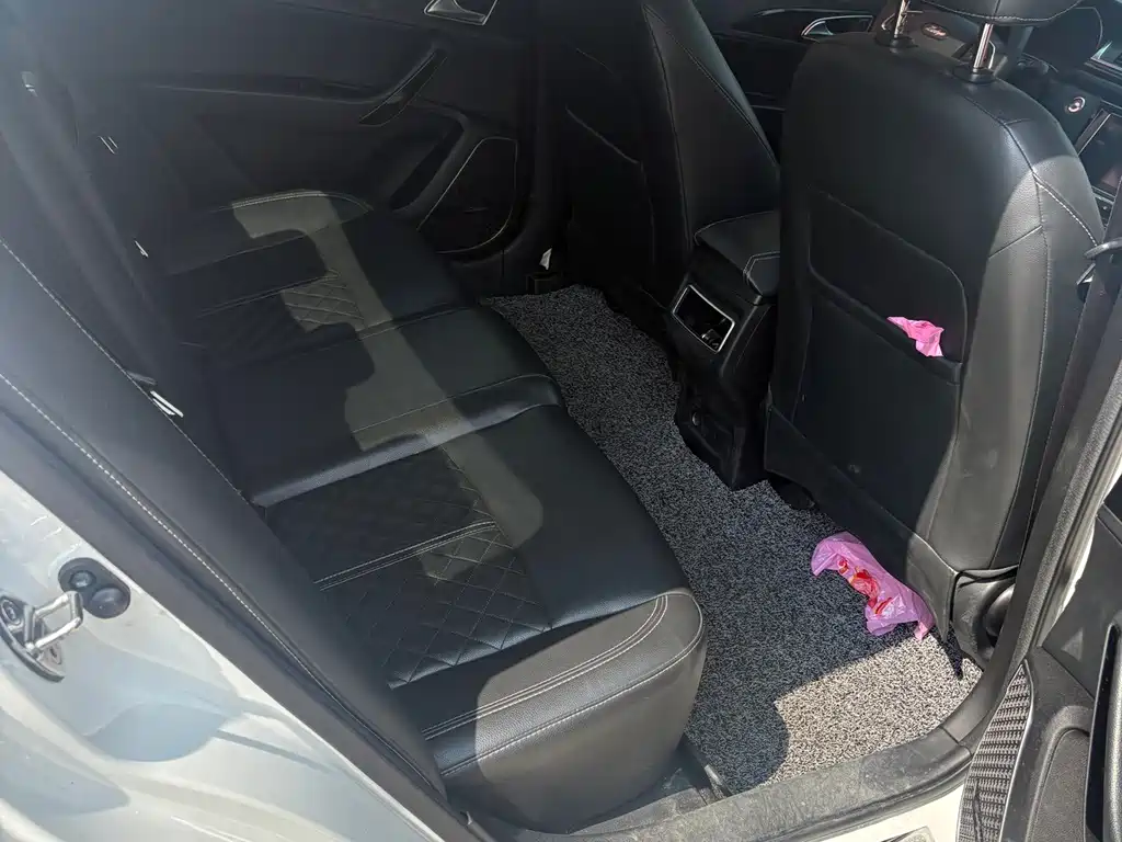 Zotye 众泰Z560 — миниатюра 7