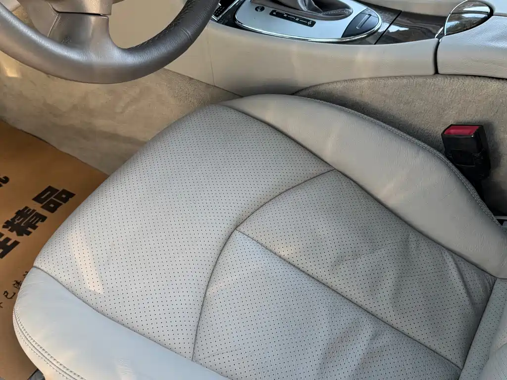 Mercedes-Benz E-Class — миниатюра 13