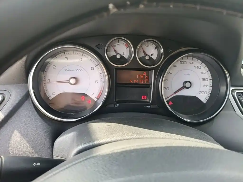 Peugeot 308 — миниатюра 16