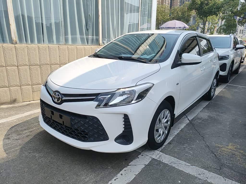 Toyota Vios FS 1.5 л 2021 г. Белый, пробег 34600 км