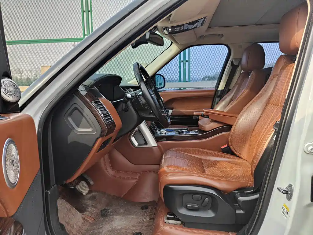 Land Rover Range Rover — миниатюра 16