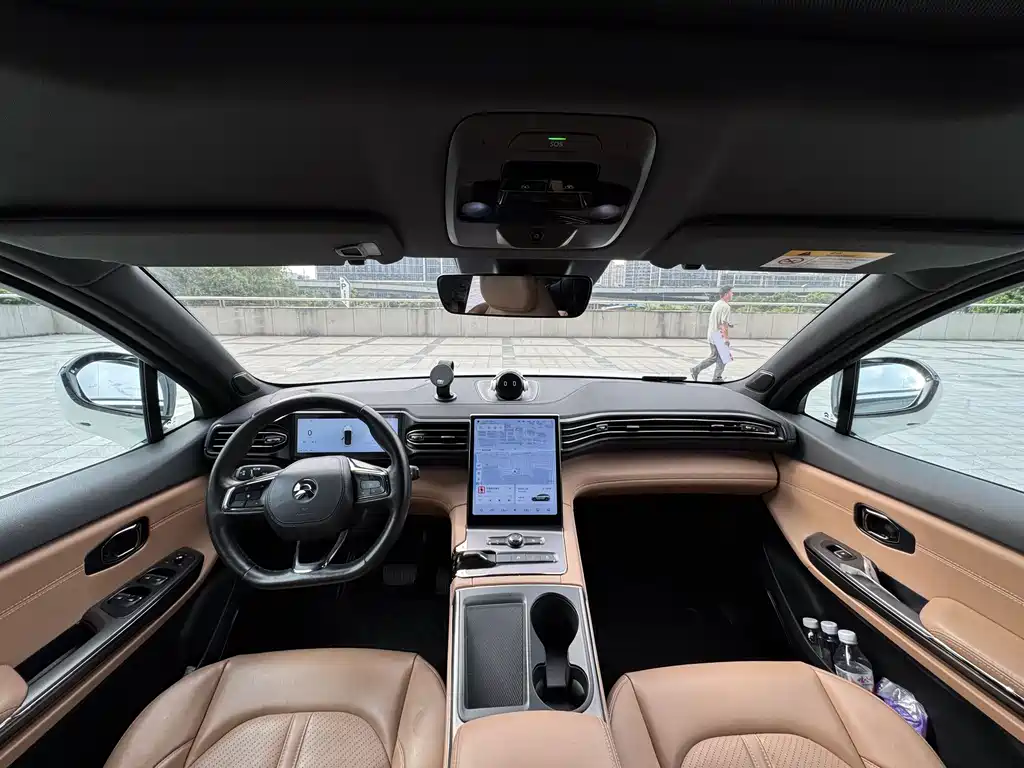 NIO ES6 — миниатюра 7