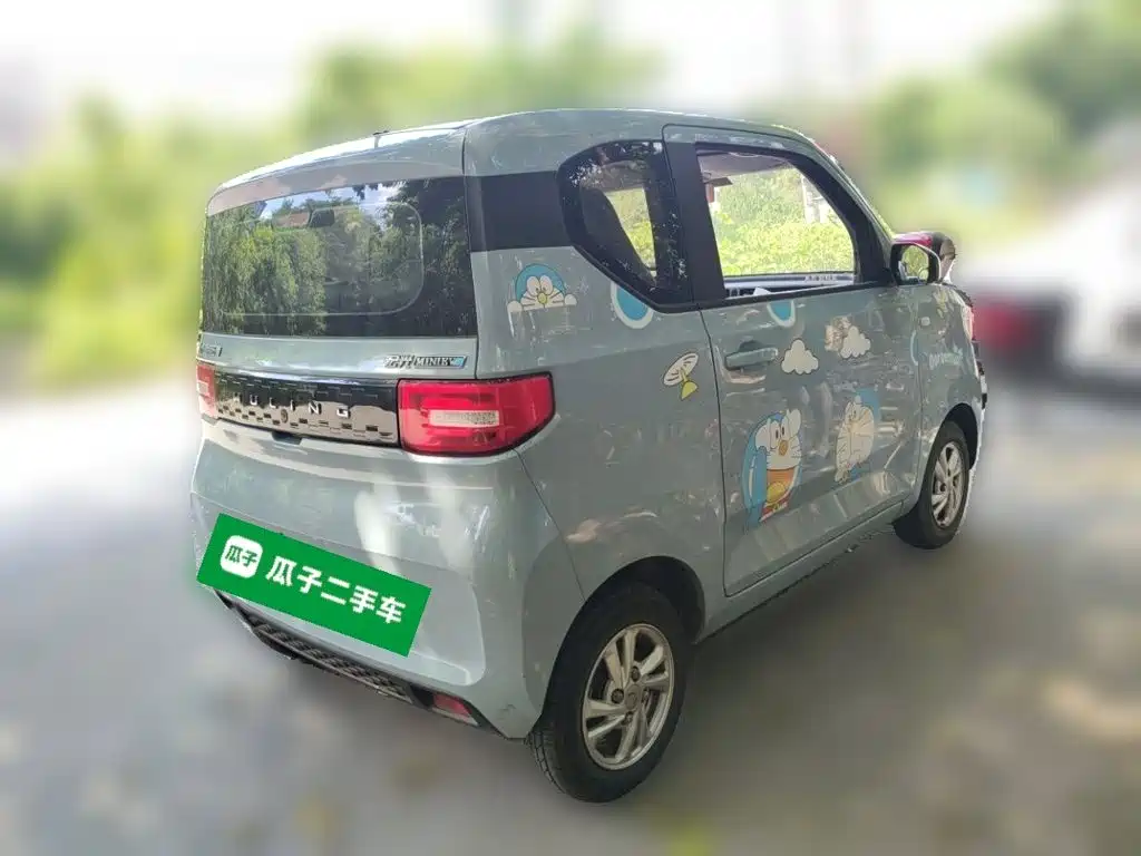 Wuling MINIEV — миниатюра 4