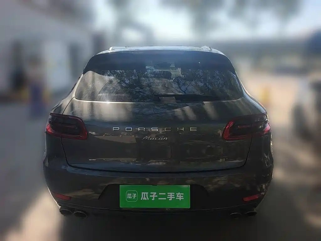 Porsche Macan — миниатюра 3