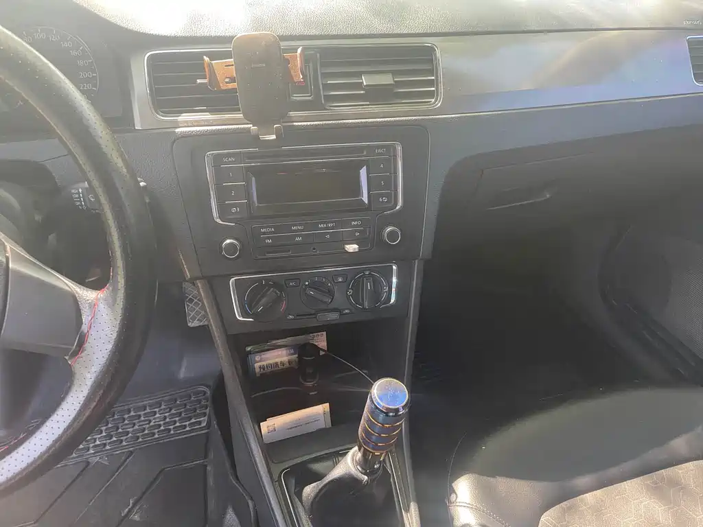 Volkswagen Santana 2013 1.6L MT Comfort