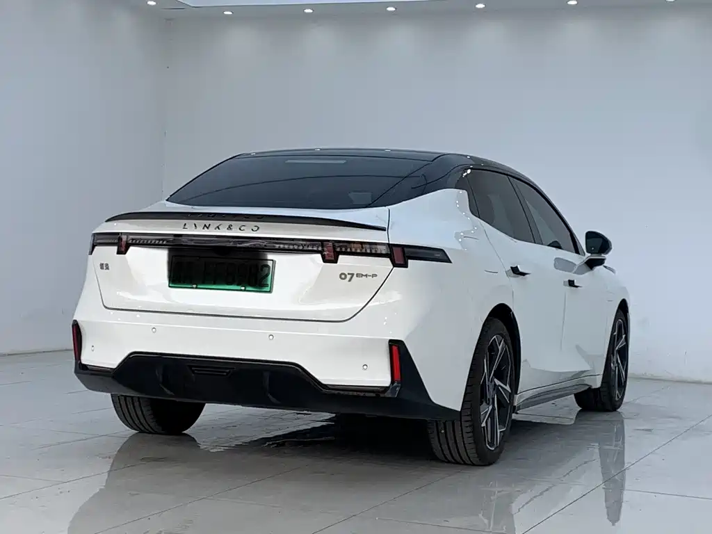 Lynk & Co 07 EM-P — миниатюра 24
