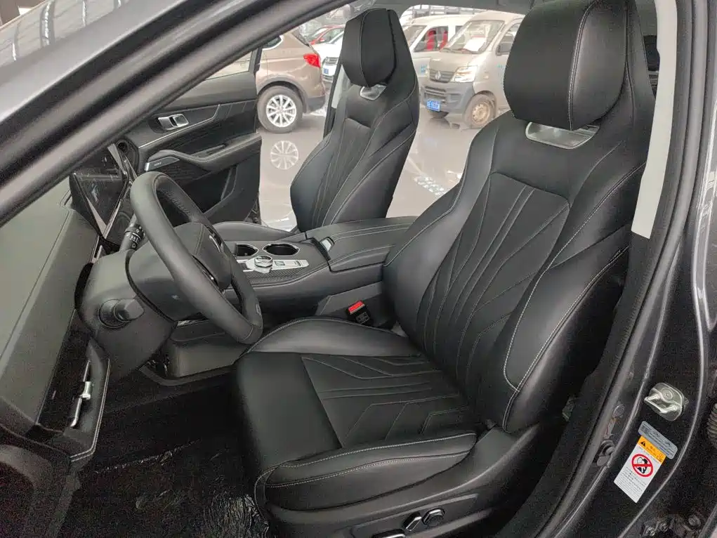 Changan UNI-K iDD — миниатюра 11