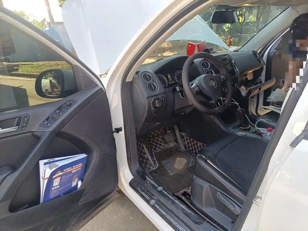 Volkswagen Tiguan — миниатюра 14