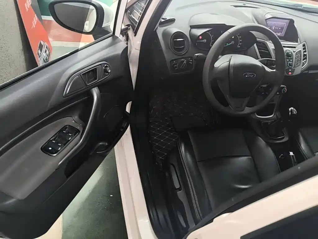 Ford Fiesta — миниатюра 16