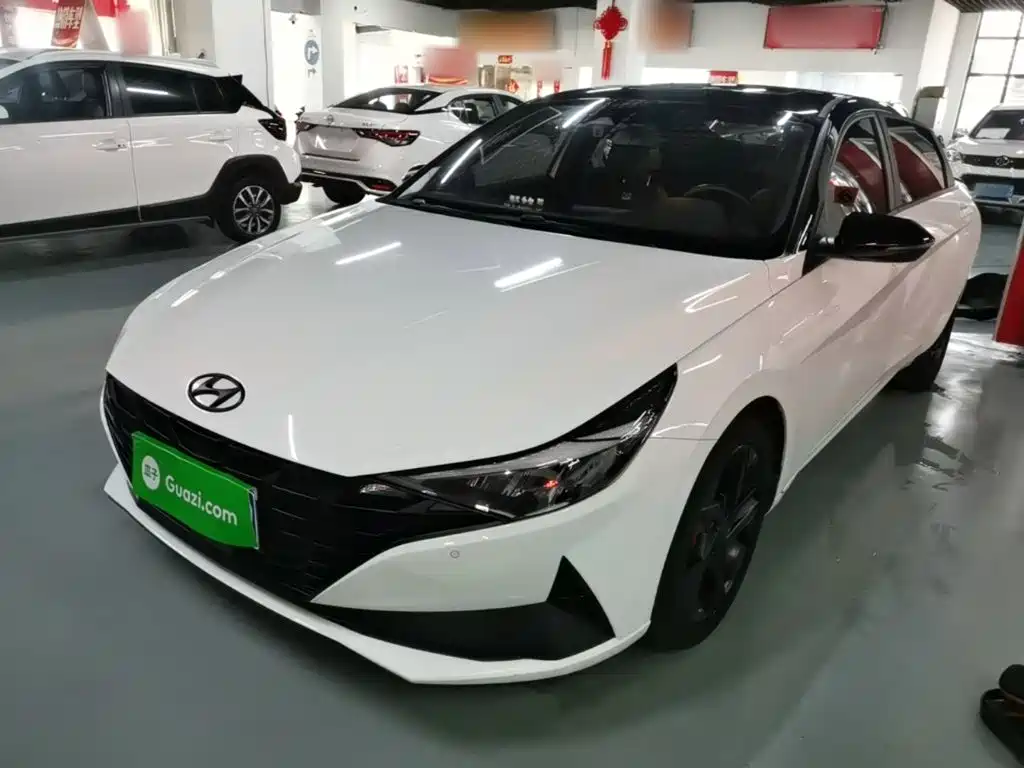 Hyundai Elantra — миниатюра 2