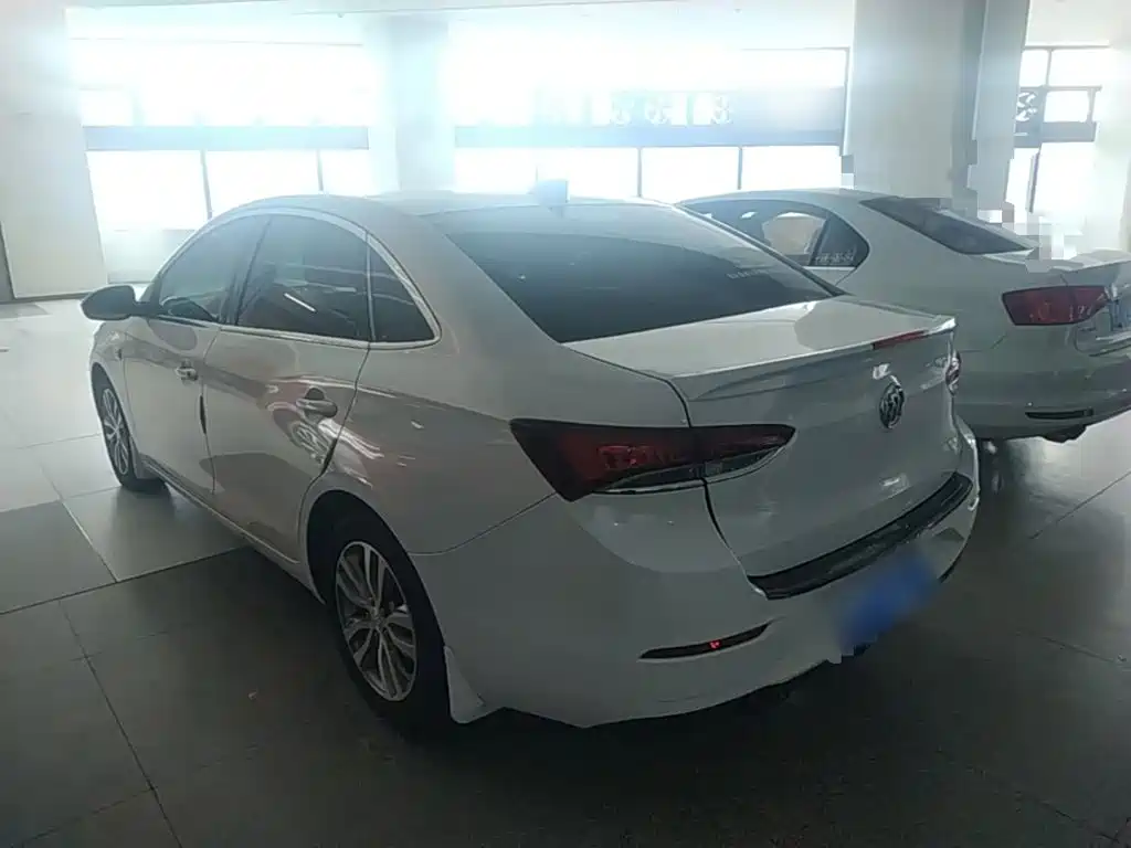 Buick Excelle — миниатюра 5