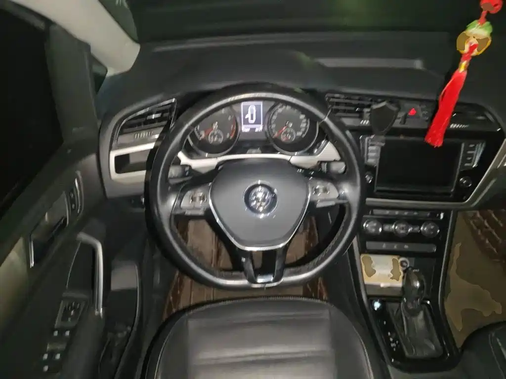 Volkswagen Touran — миниатюра 11
