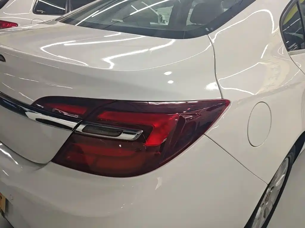 Buick Regal — миниатюра 8