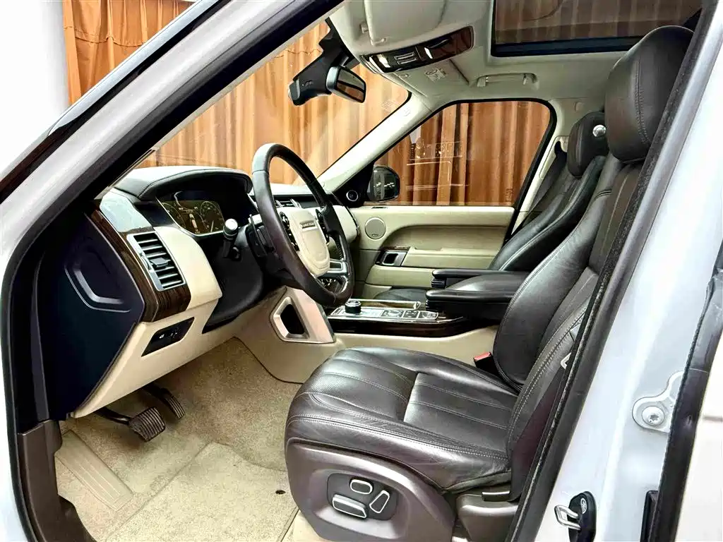 Land Rover Range Rover — миниатюра 7