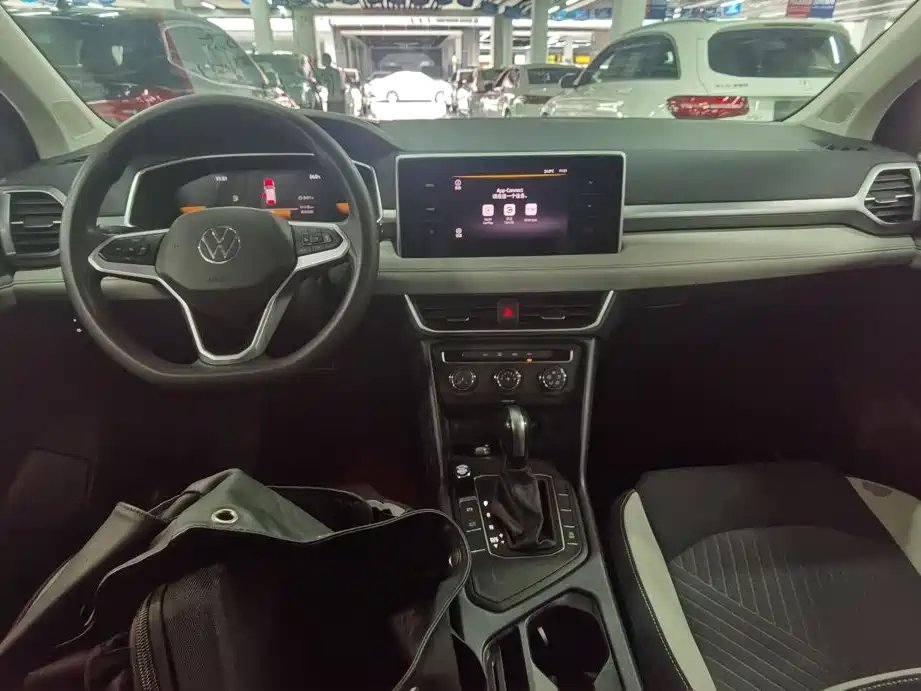 Volkswagen Tharu — миниатюра 10
