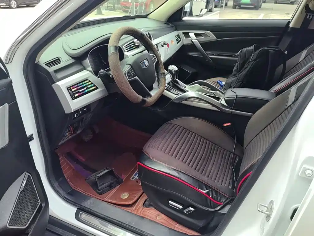 Geely Boyue — миниатюра 15