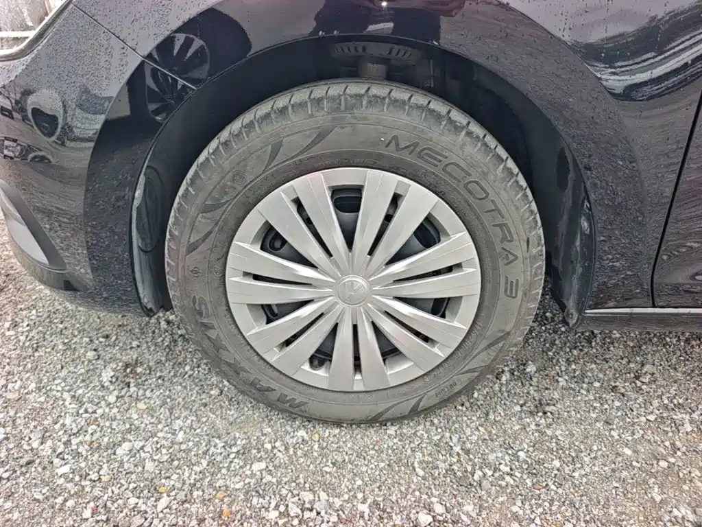 Volkswagen Santana — миниатюра 23