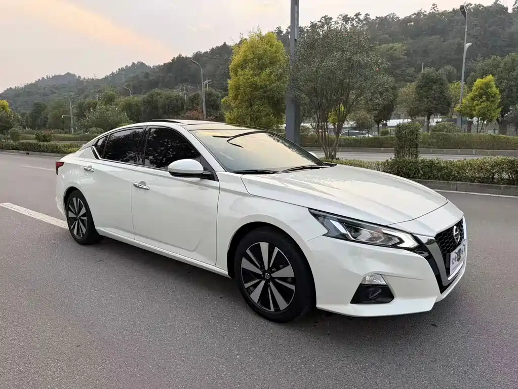 Nissan Teana — миниатюра 3