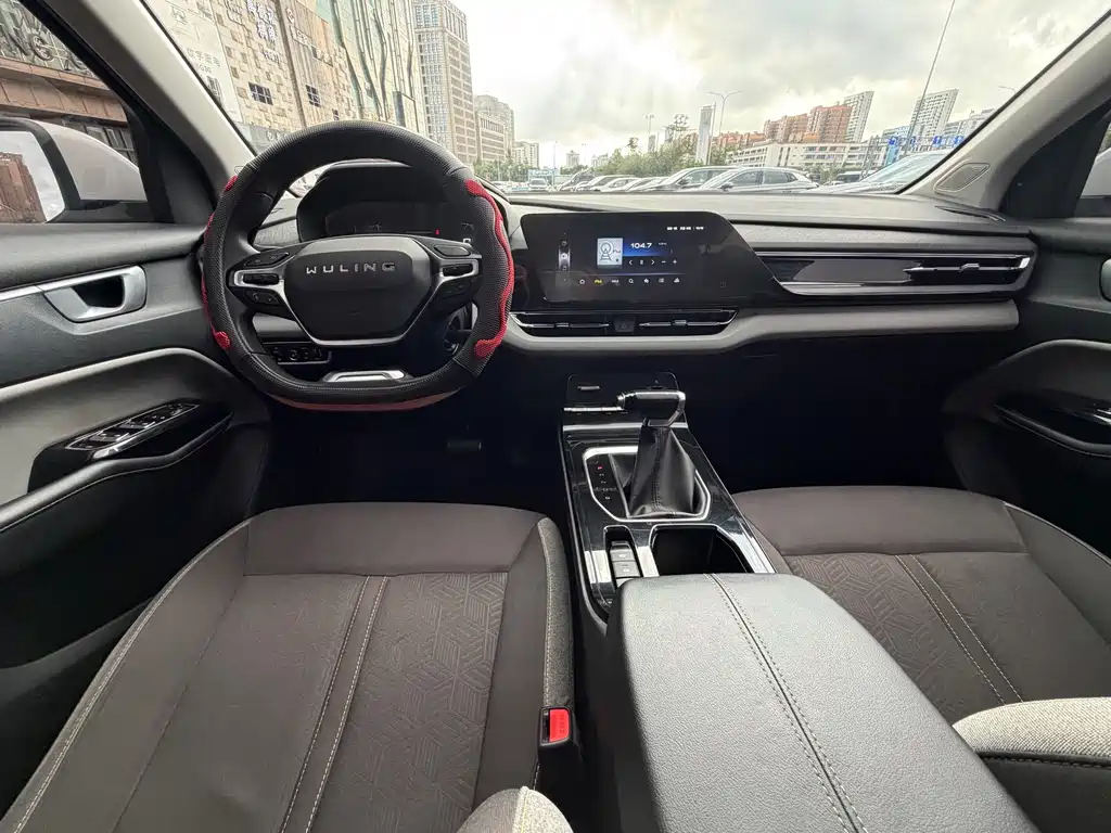 Wuling Victory — миниатюра 10