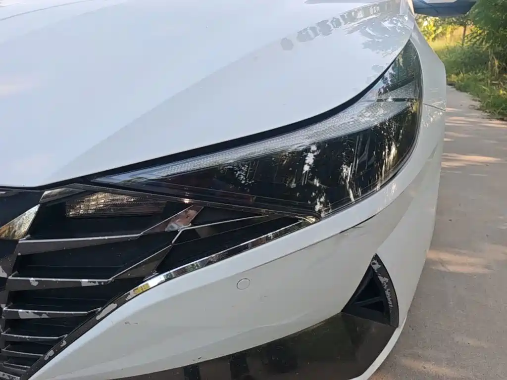 Hyundai Elantra — миниатюра 24