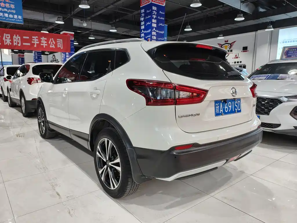 NISSAN QASHQAI