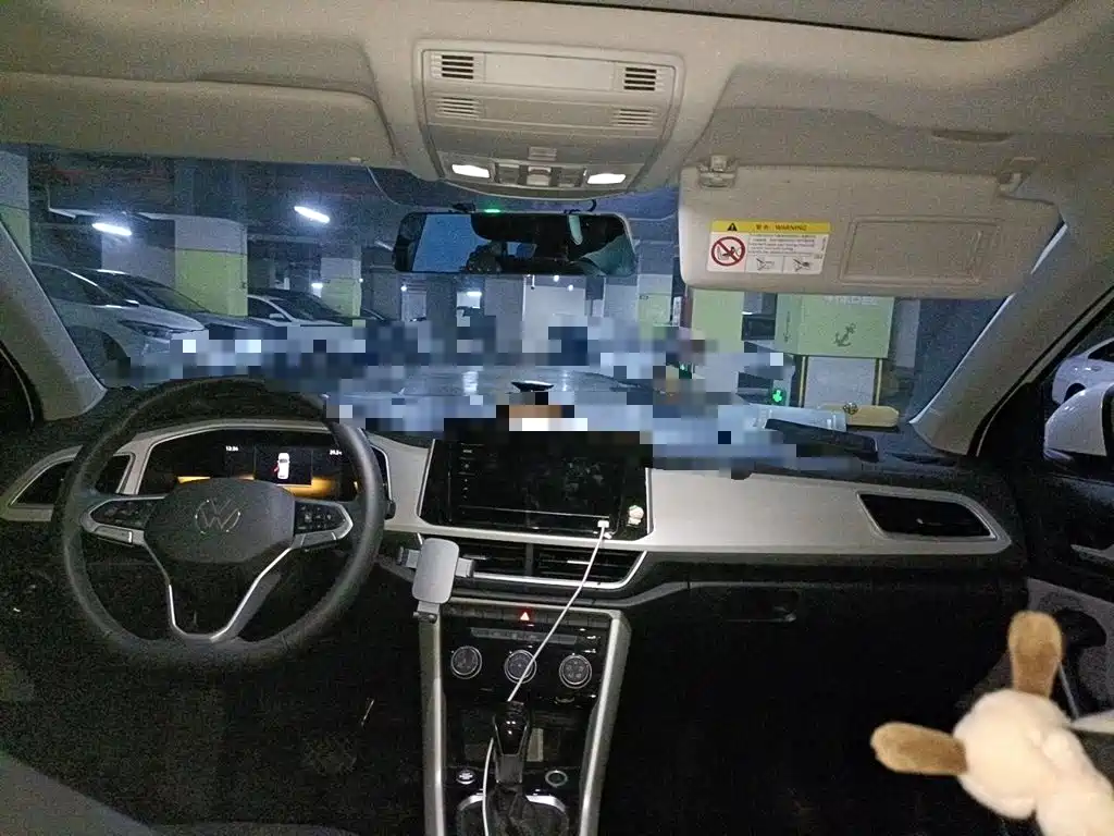 Volkswagen T-Roc — миниатюра 19