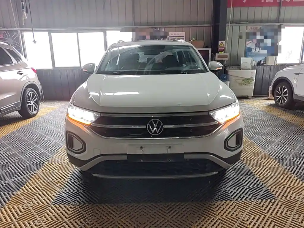 Volkswagen T-Roc — миниатюра 3