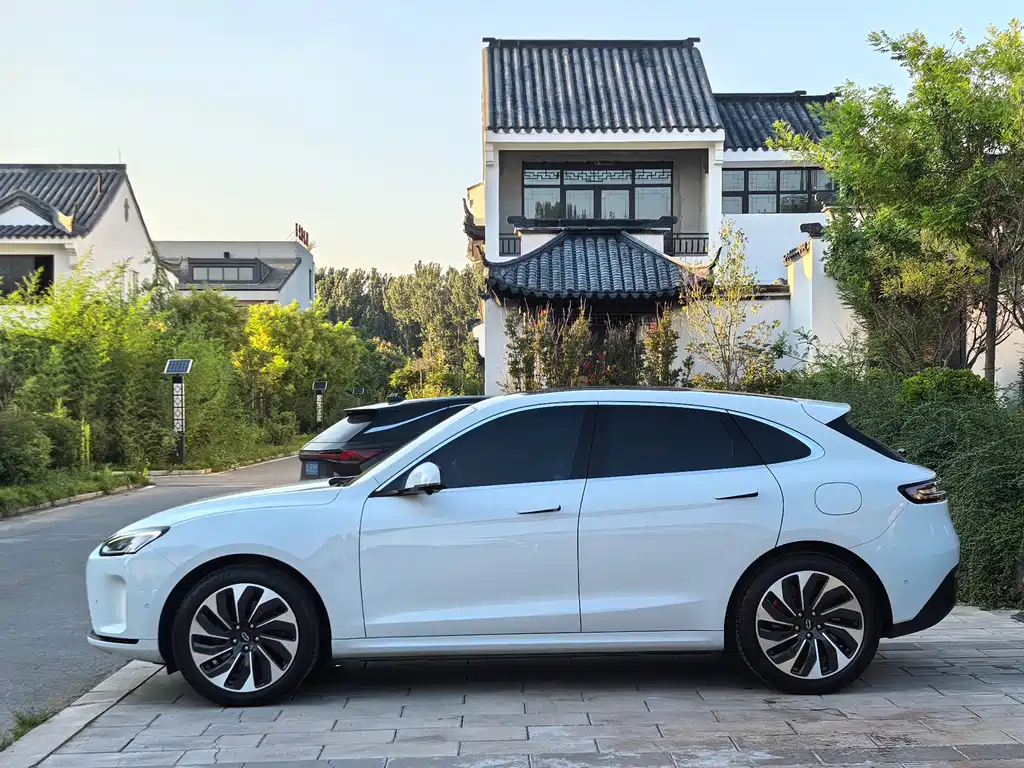 AITO Wenjie AITO M5 — миниатюра 4