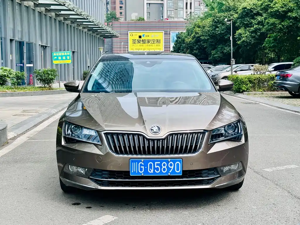 Skoda Superb 2016 TSI330 DSG Smart Drive Edition