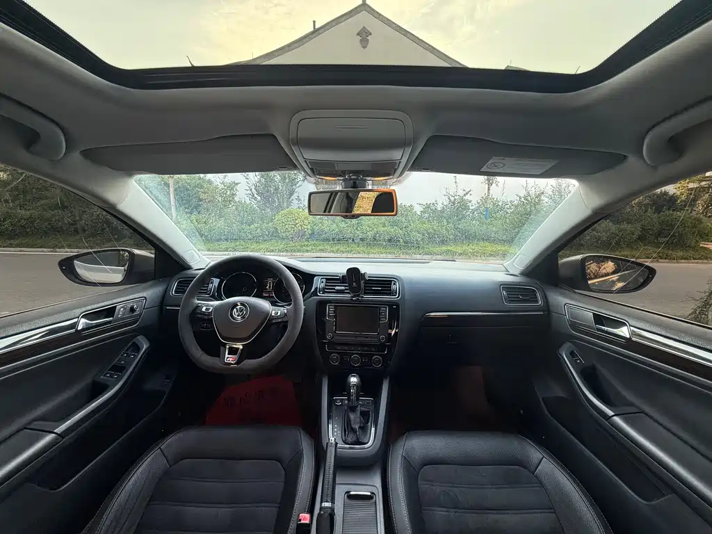 Volkswagen Sagitar — миниатюра 10