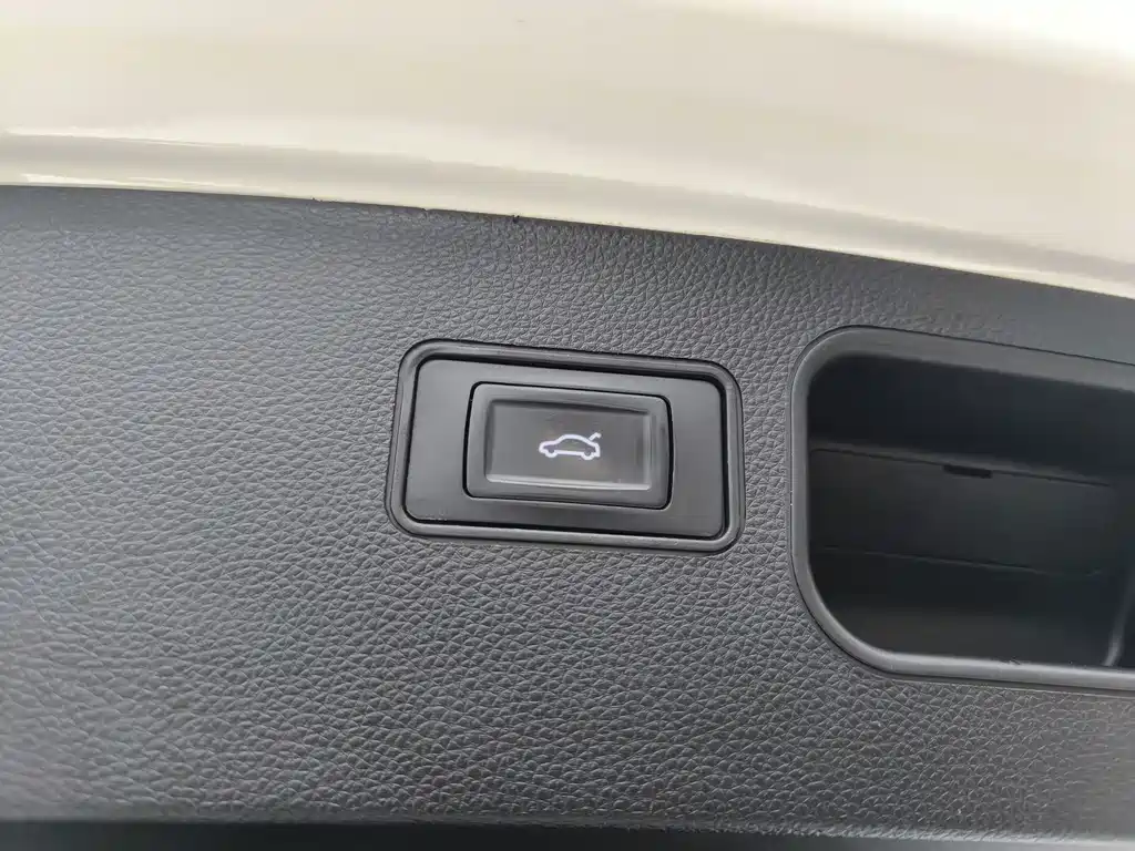 Zotye Zotye SR9 — миниатюра 16