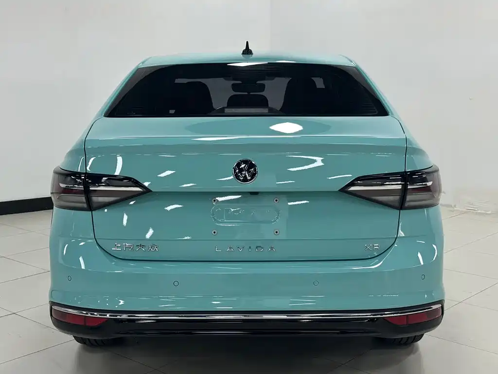 Volkswagen Lavida — миниатюра 6