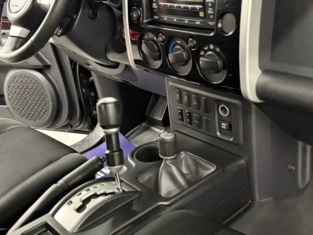 Toyota FJ Cruiser FJ 2011 4.0L
