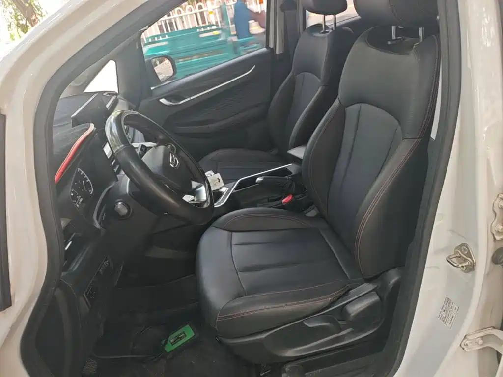 Geely Vision X3 — миниатюра 15