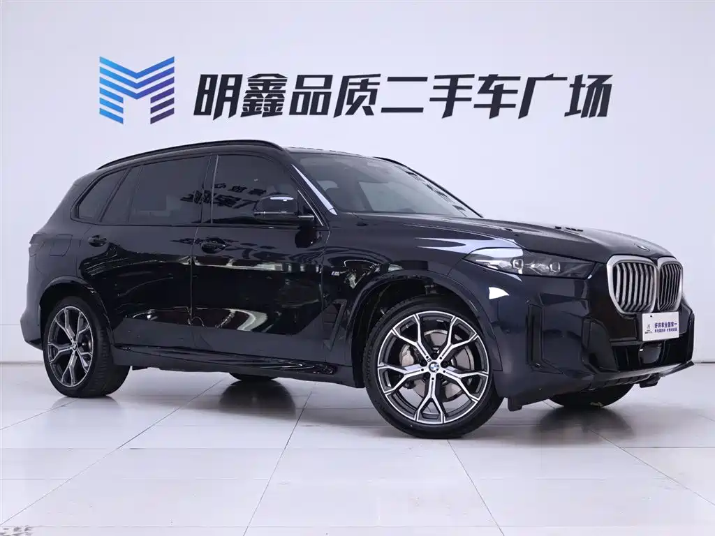 BMW X5 2023 xDrive 30Li Premium M Sport
