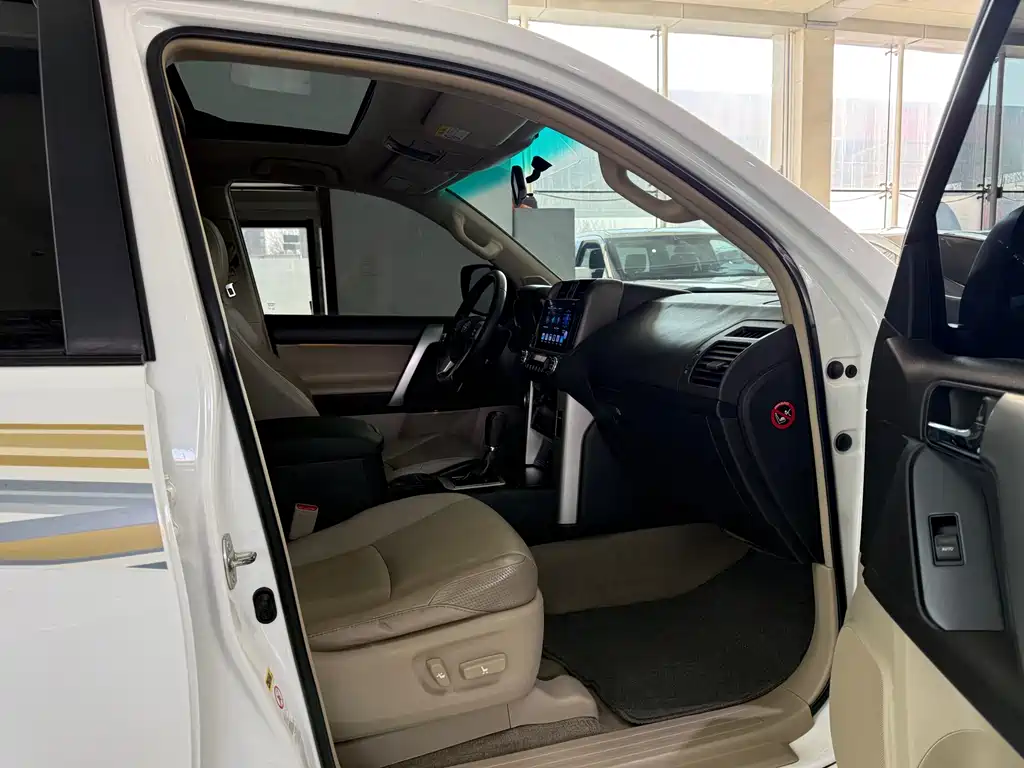 Toyota Land Cruiser Prado 2010 4.0L AT TX