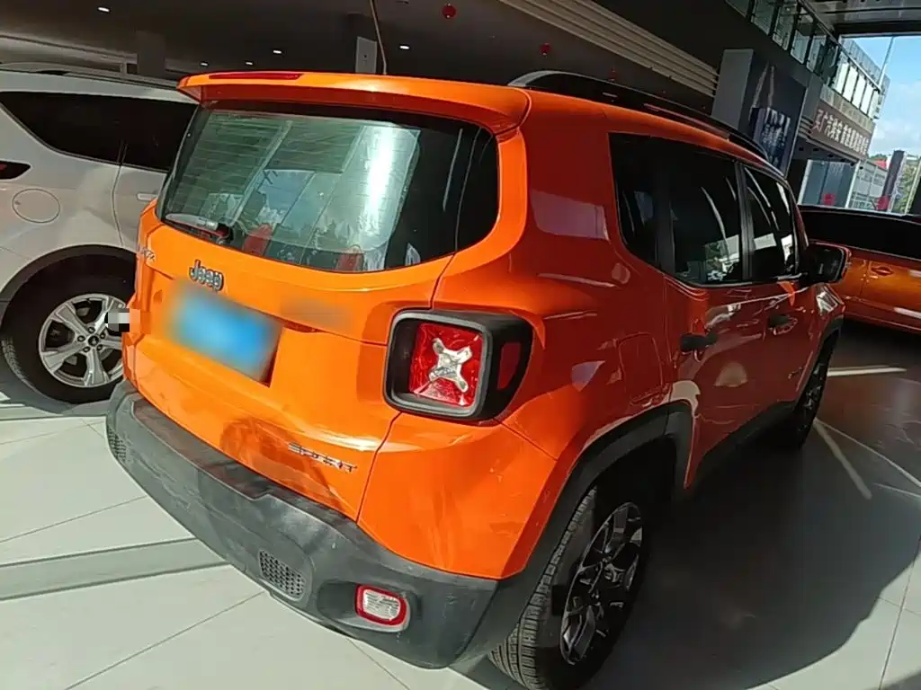 Jeep Renegade — миниатюра 7