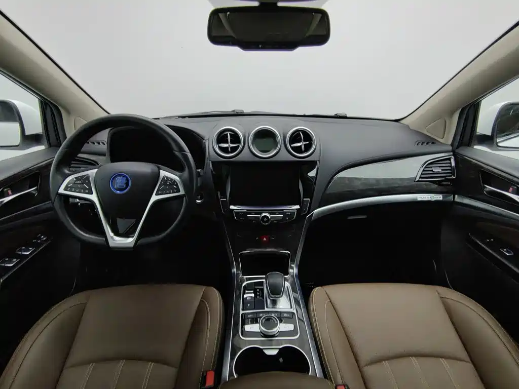 BYD Tang New Energy — миниатюра 5