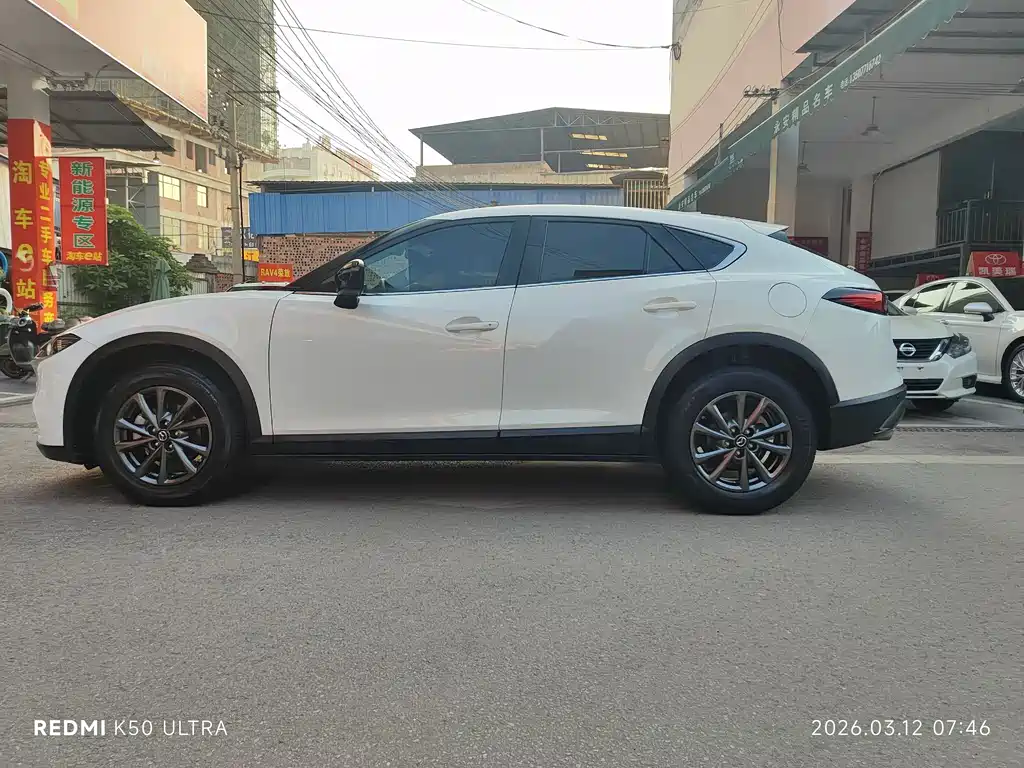 MAZDA CX 4
