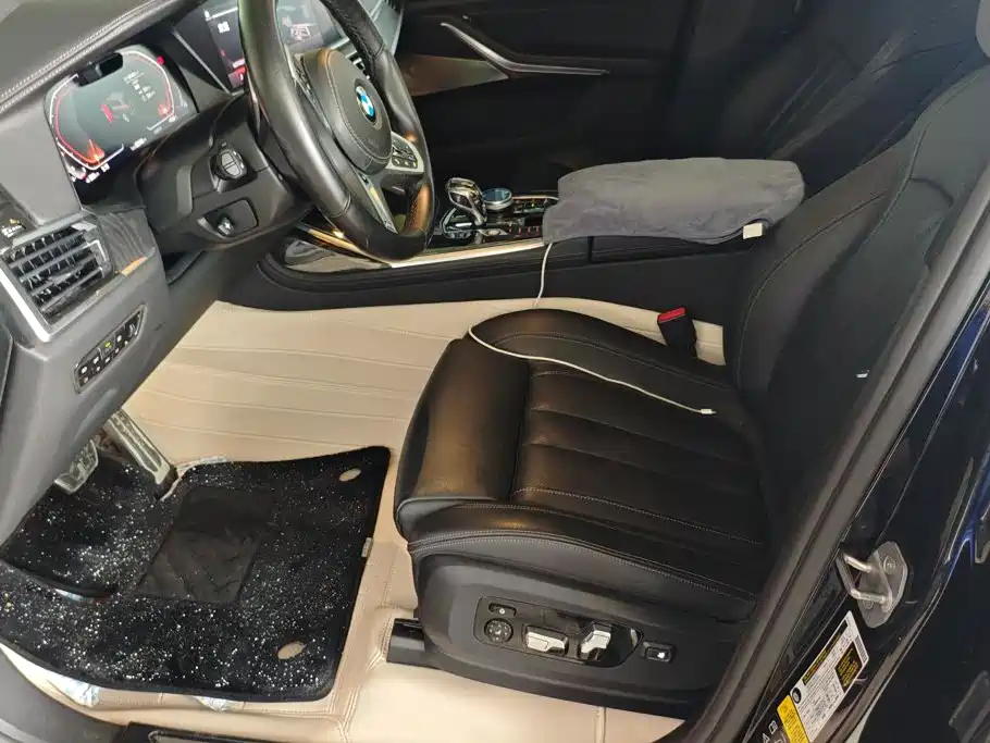 BMW X7 — миниатюра 9