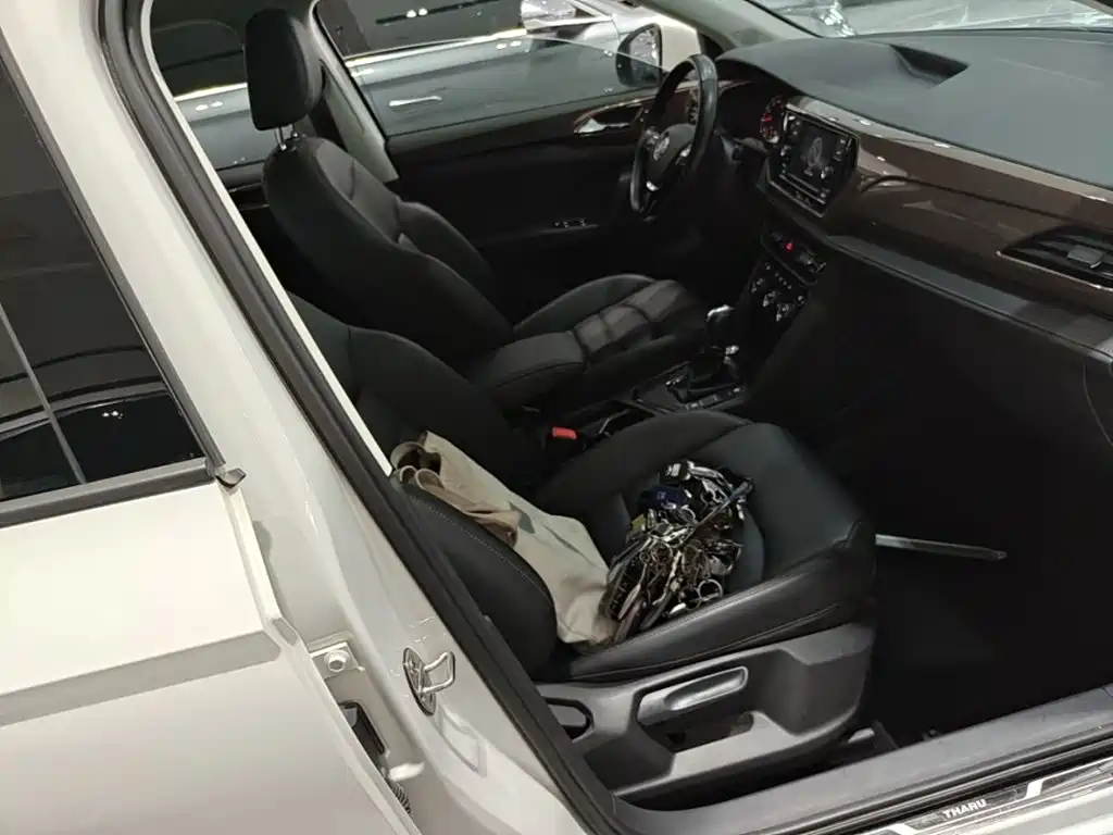 Volkswagen Tharu — миниатюра 25