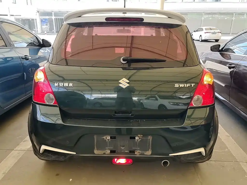 Suzuki Swift — миниатюра 6