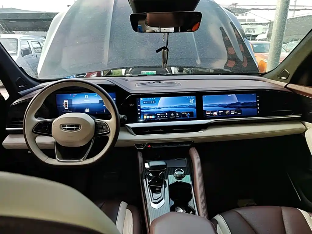 Geely Xingyue L — миниатюра 10