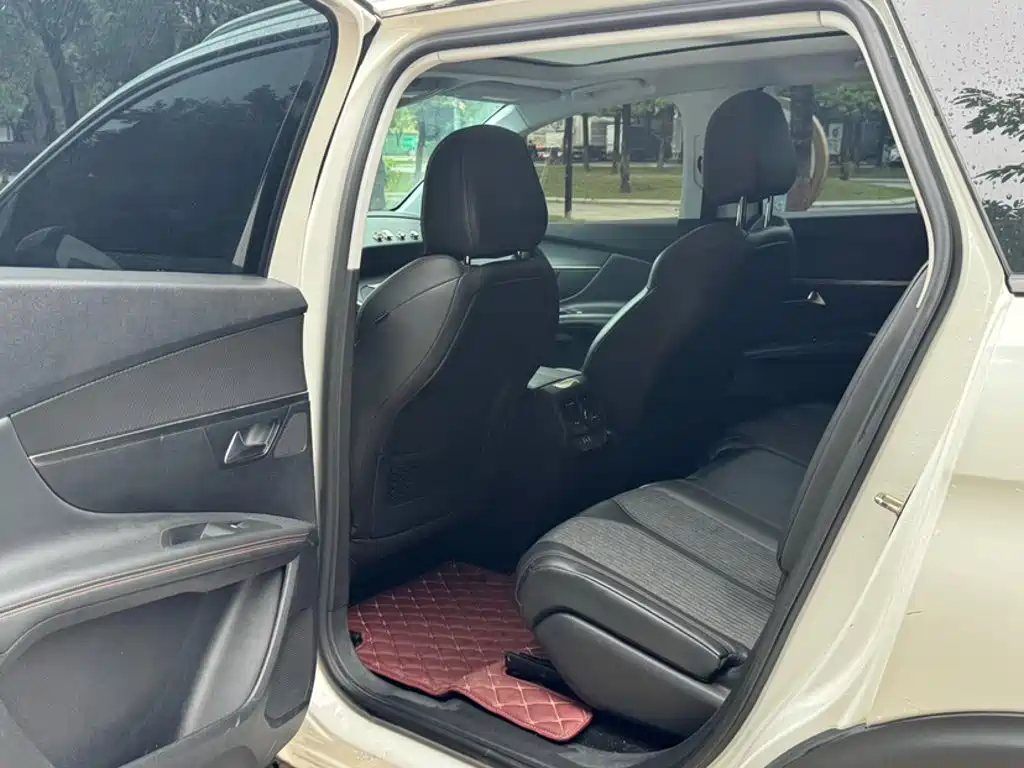 Peugeot 5008 — миниатюра 16