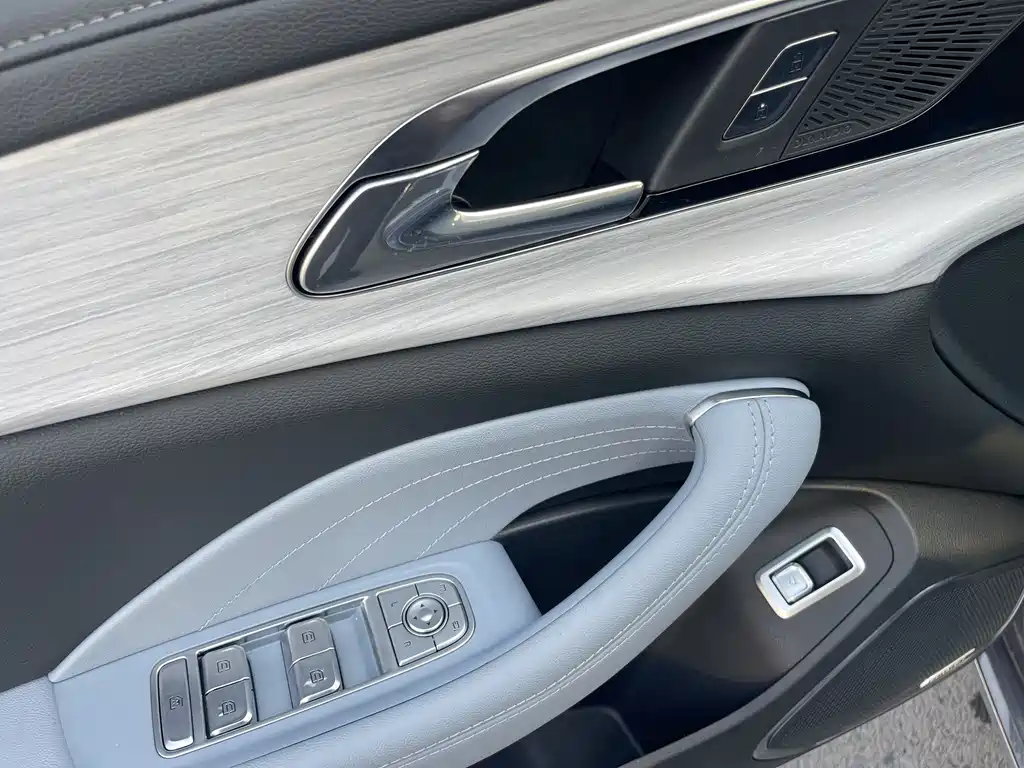 Hongqi HONGQI H5 PHEV